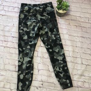 Athleta Lightning Camo 7/8 Tight